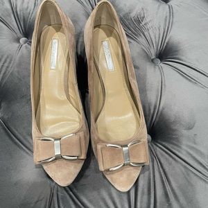 BCBG wedges tan suede